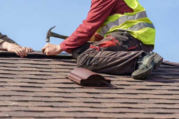 Best Roof Maintenance Services  in Newburg, WI