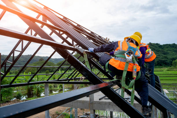 Best Affordable Roofing Company  in Newburg, WI